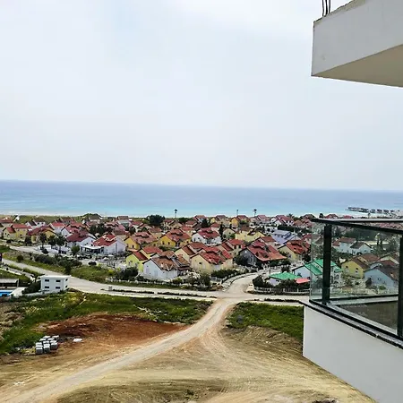 Niche With Seaview In Caesar Blue, Lunch 4 Pm, Sauna, Jacuzzi, Water Park, Heated Pool, Gym, Kids Club Apartament Gastria